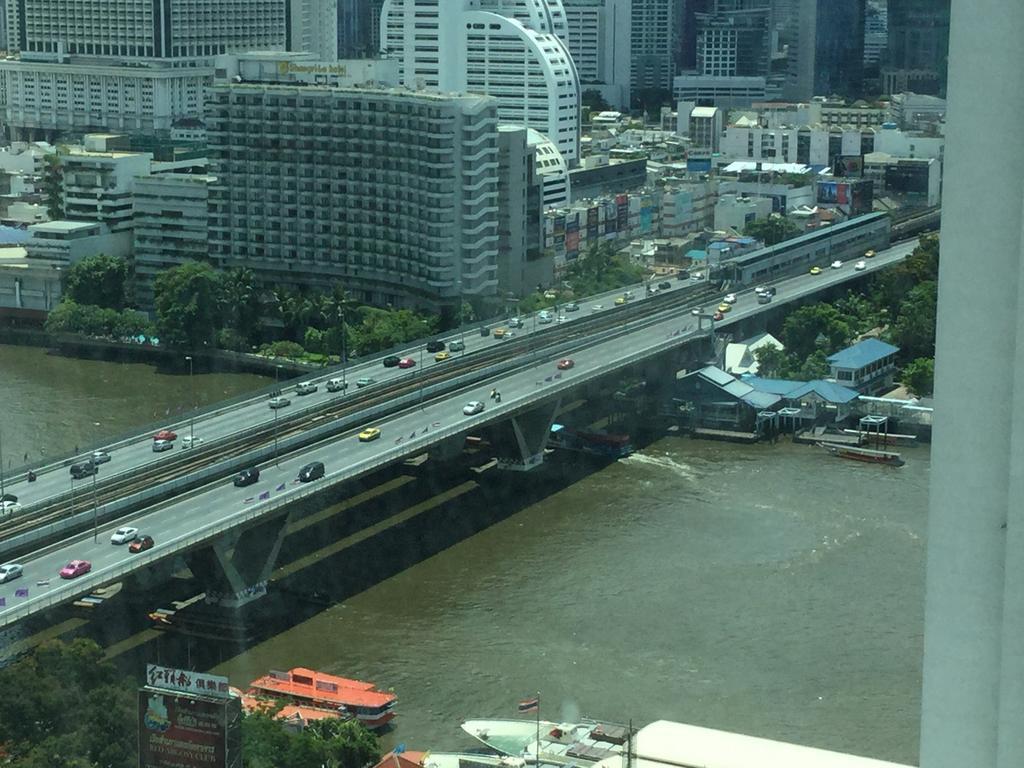 Baan Sathorn Riverfront Bangkok Room photo