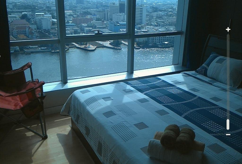 Baan Sathorn Riverfront Bangkok Room photo